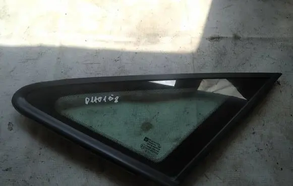 Opel Zafira A Front triangle window/glass as2