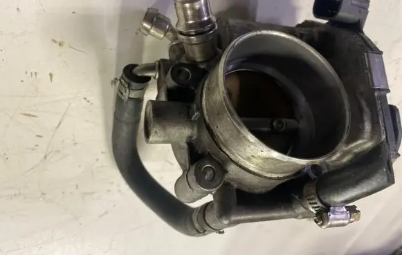 Opel Insignia A Throttle valve 0280750245 55561495