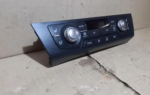 Audi A6 C7 Climate control unit