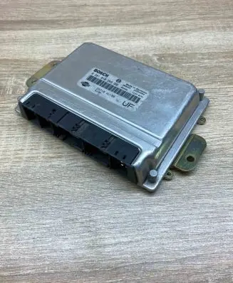 Nissan X-Trail T30 Engine control unit/module ECU 237104U100 0281010265