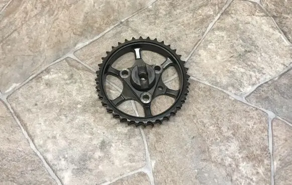 Mercedes-Benz E W211 Timing chain sprocket A61105
