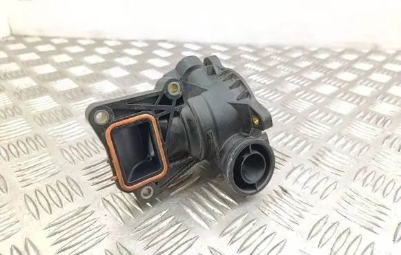 Mercedes-Benz E W212 Thermostat 2082119013