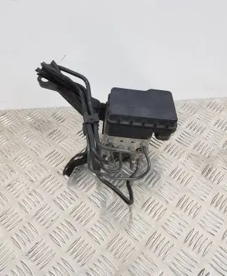 Toyota RAV 4 (XA20) ABS Pump 8954142070 1338000140 4451042060
