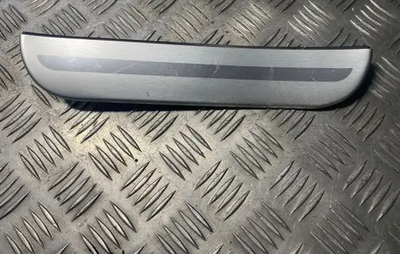 Toyota RAV 4 (XA30) Rear sill trim cover 6791642030