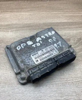 Opel Astra G Engine control unit/module ECU 90589736 0281001670