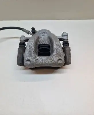 BMW i3 Front brake caliper 45231B