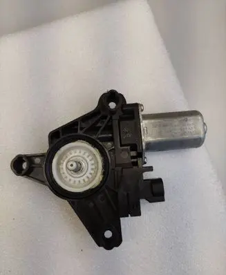 Jeep Renegade Rear door window regulator motor C37707100 C37707 Gb558la