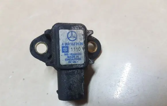 Mercedes-Benz E W210 Air pressure sensor A0041533128