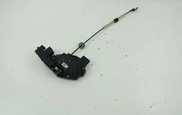 Volvo XC60 Front door lock 30799306
