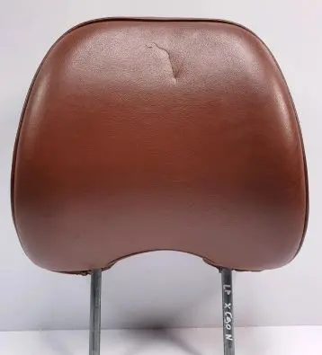 Volvo XC90 Front seat headrest 