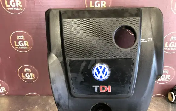 Volkswagen Golf IV Engine cover (trim) 038103925