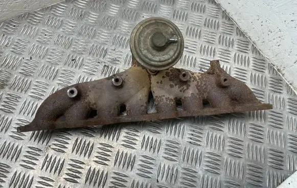 Chrysler Voyager Exhaust manifold