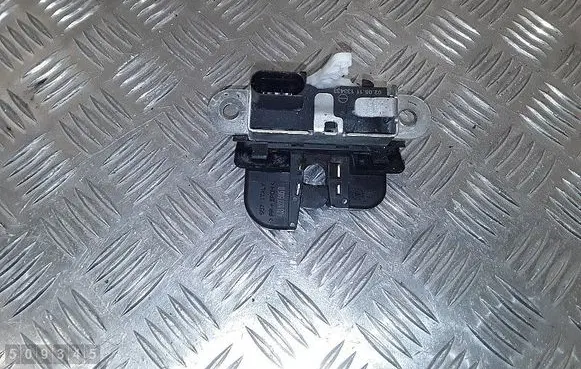 Tailgate/trunk/boot lock/catch/latch