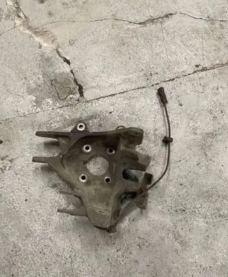Tesla Model X Rear wheel hub 102741100D