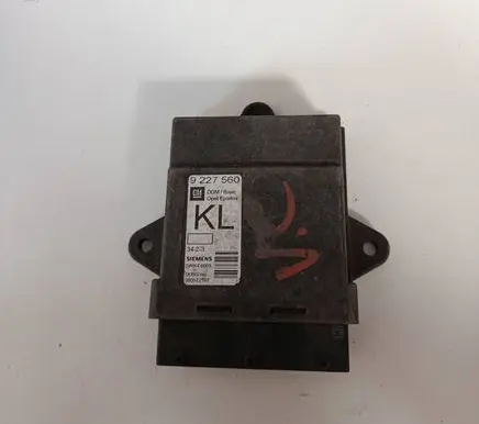 Opel Vectra C Door control unit/module 9227560 360572197 5WK46001