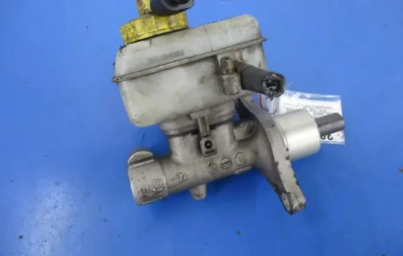 Seat Toledo III (5P) Master brake cylinder