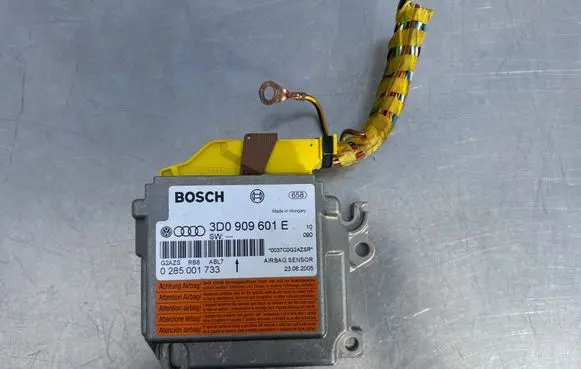Volkswagen Phaeton Airbag control unit/module 3D0909601E 0037C0G2AZSR 0285001733
