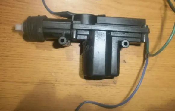 Central locking motor