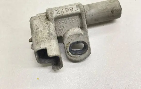 Ford Focus C-MAX Camshaft position sensor 9665443580