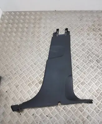 Peugeot 308 (B) pillar trim (bottom) 9677440277 MP6885