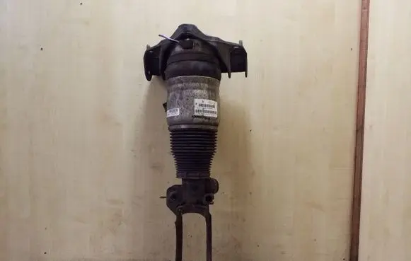 Audi Q7 4L Front air suspension shock absorber 7L8616039B