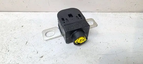 Renault Arkana Battery relay fuse 285A82523R