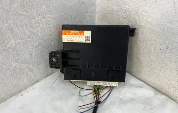 Toyota Prius (XW30) Air conditioning/heating control unit 8865047320