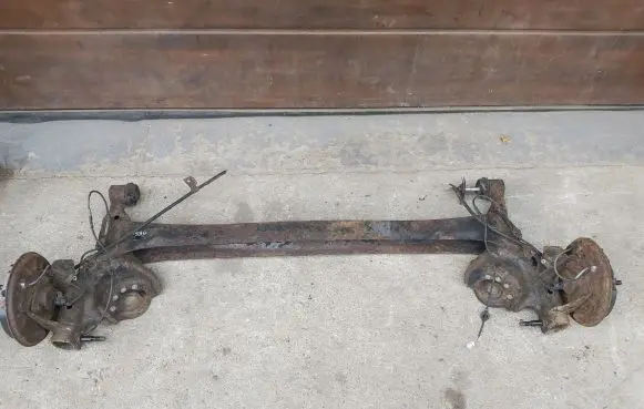Toyota Yaris Rear axle beam 
