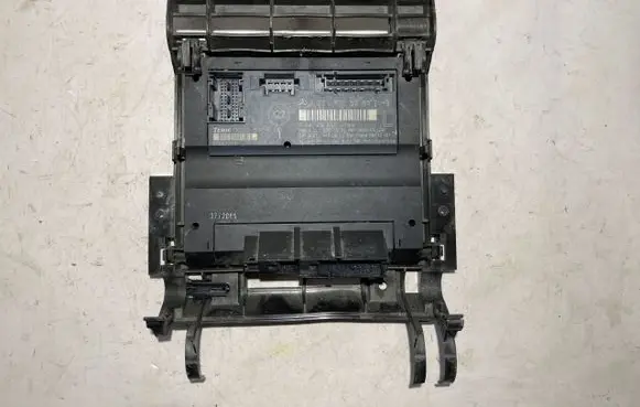 Mercedes-Benz S W221 Seat control module A2218705385ORYGINA