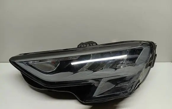 Audi A3 8Y Headlight/headlamp 8Y0941011C