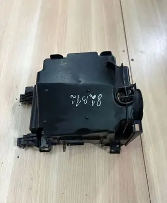 Peugeot Expert Fuse box cover 9804681980