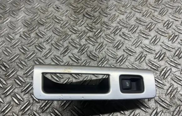 Volvo V50 Electric window control switch