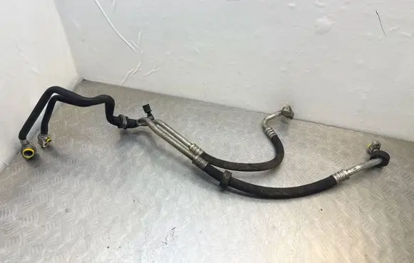 Audi Q7 4L Air conditioning (A/C) pipe/hose 7L8820721
