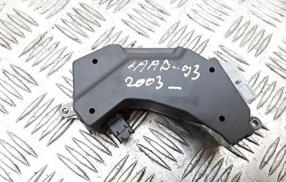 Saab 9-3 Ver1 Heater blower fan relay 73421312U