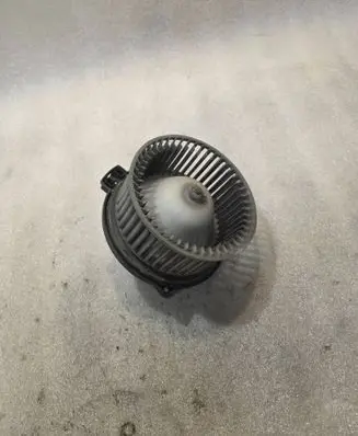 Mitsubishi Galant Heater fan/blower 194000