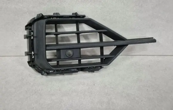 Volkswagen Touareg III Front bumper lower grill 760854662H041
