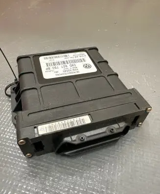 Volkswagen Touareg I Gearbox control unit/module 09D927750BP H29S0560 UNBA005439