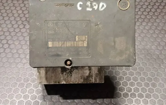 Mercedes-Benz C W203 ABS Pump A2095452532 10092515363