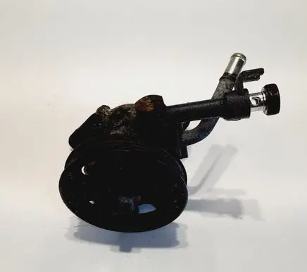 Nissan Navara D40 Power steering pump mounting bracket 06113089D40