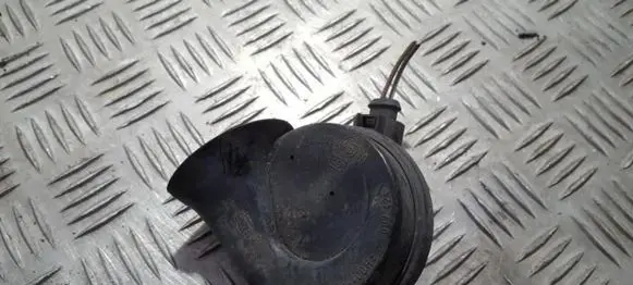 Volkswagen PASSAT B6 Horn signal e1000209