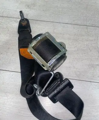 Ford Focus C-MAX Front seatbelt 601597400 040720