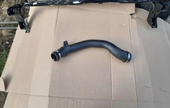 Ford Focus Intercooler hose/pipe 6M516K863KA