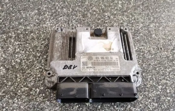 Volkswagen Golf V Engine control unit/module 03G906021QJ 0281014064