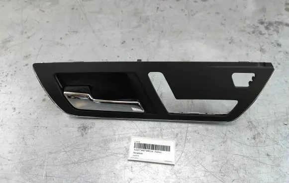 Mercedes-Benz S W221 Rear door interior handle A22173047489116