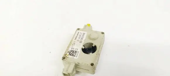 Antenna control unit