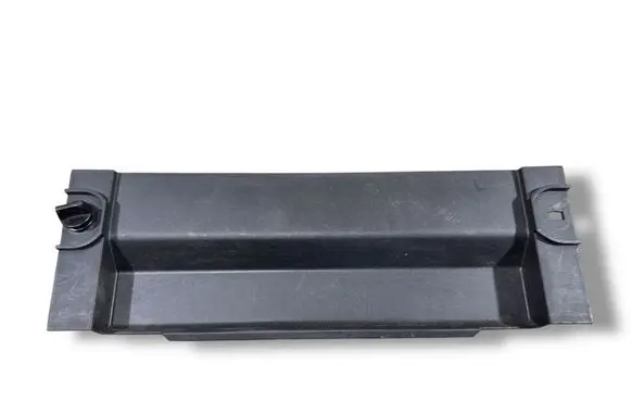 BMW 3 E90 E91 Fuse box cover 7120408 72758411