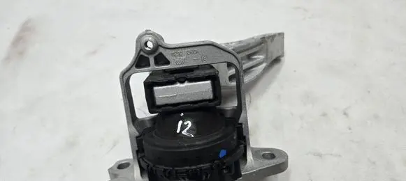 Renault Trafic III (X82) Engine mount bracket 112328493R