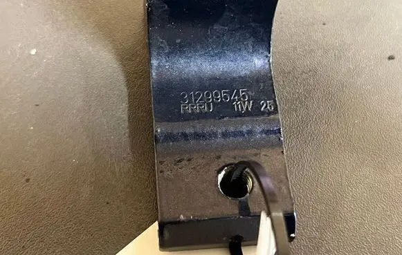 Volvo V60 Rear door upper hinge 31299545 C5P5D