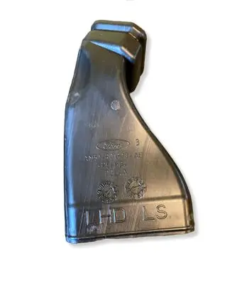 Ford Focus Cabin air duct channel AM51R01903
