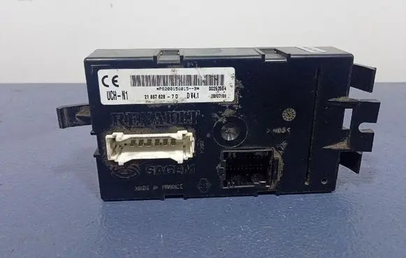 Opel Vivaro Comfort/convenience module P8200156015